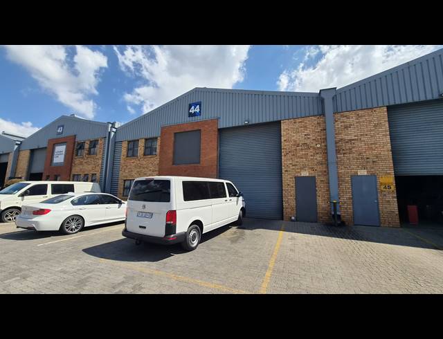 412M² WAREHOUSE TO LET IN BARTLETT
